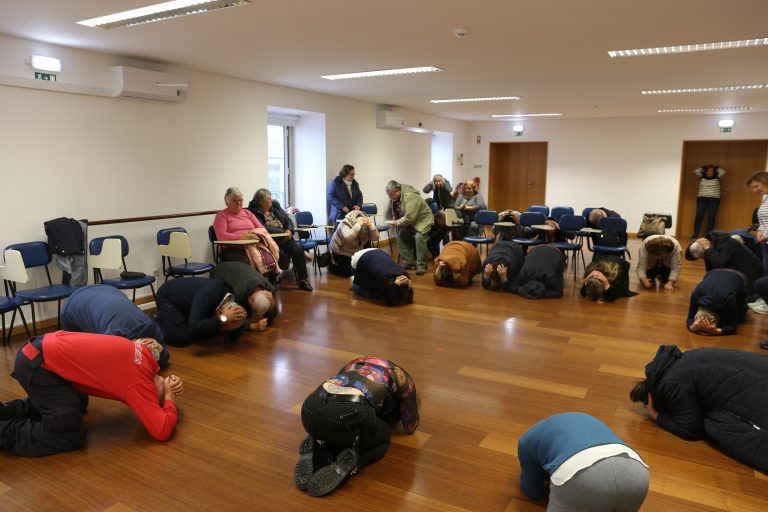 Proteção Civil e Bombeiros realizaram exercício A TERRA TREME junto dos alunos da Academia Sénior